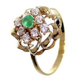 Sortija oro 18K flor centro esmeralda circonita Peso: 2,9gr. [165]