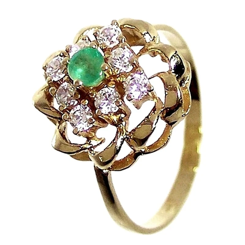 Sortija oro 18K flor centro esmeralda circonita Peso: 2,9gr. [165]