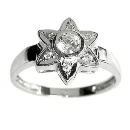 Sortija oro blanco 18K circonita estrella. Peso: 2,6gr.. [170]