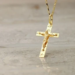 Cruz Cristo Colgante Oro 18k unisex 34 mm. estrellas talladas detalle