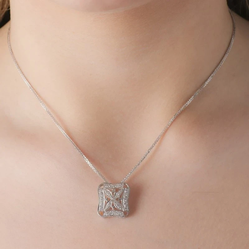 Gargantilla Oro Blanco 18k mujer 45 cm. colgante cuadrado circonitas