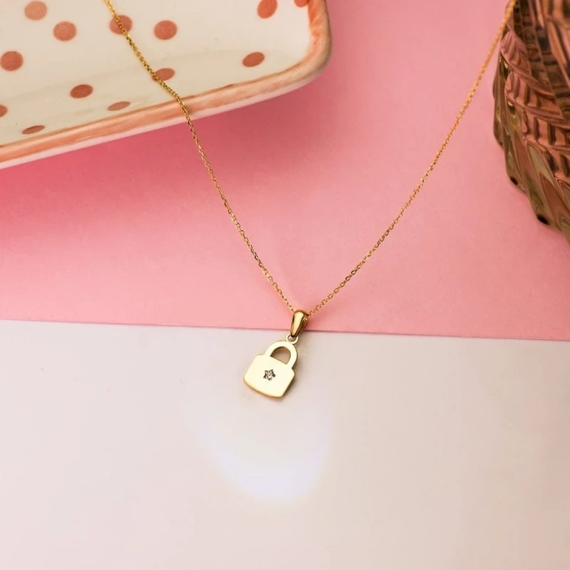 Colgante Oro 18k mujer 14 mm. forma candado liso circonita centro