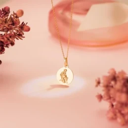 Acuario Horóscopo Colgante Oro 18k mujer 13 mm. matizada. Grabación i