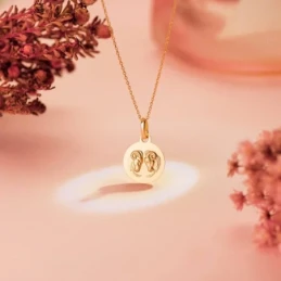 Aries Horóscopo Colgante Oro 18k mujer 13 mm. matizada