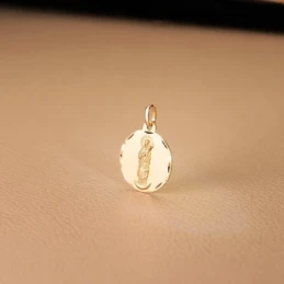 Virgen de la Almudena Medalla Oro 18k unisex 18 mm. borde tallado