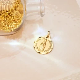 Nuestra Señora de Valvanera Medalla Oro 18k tallada 20 mm. borde. Gra