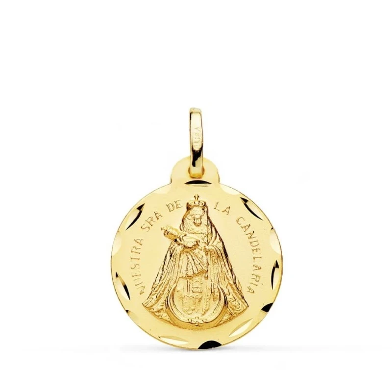 Nuestra Señora de la Candelaria Medalla Oro 18k tallada 20 mm.. Graba