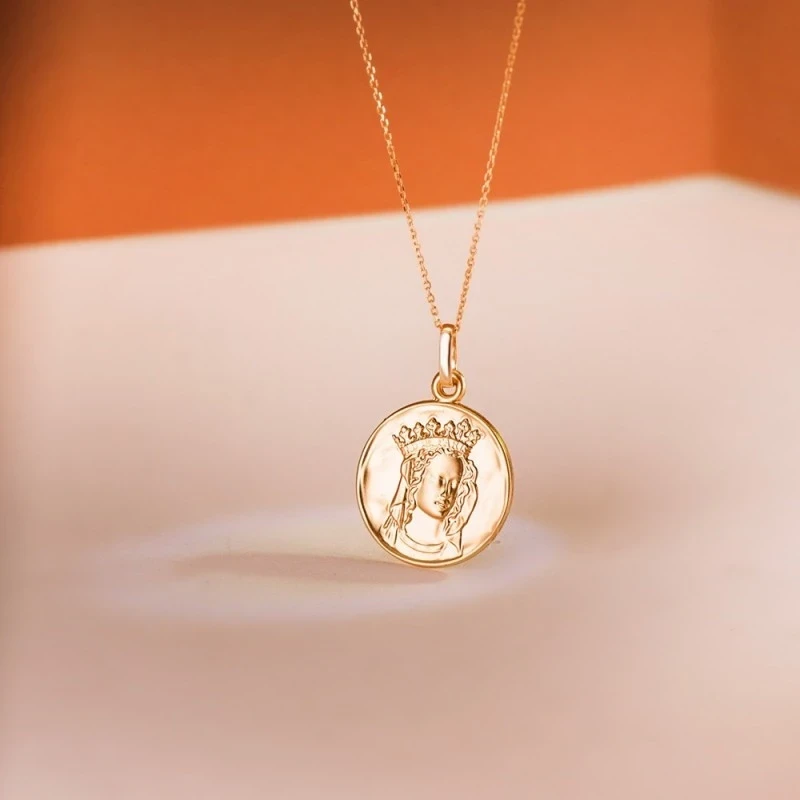 Notre Dame París Medalla Oro 18k relieve 20 mm.. Grabación incluida e
