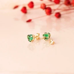 Pendientes Oro 18k mujer 6 mm. piedra color verde forma corazón
