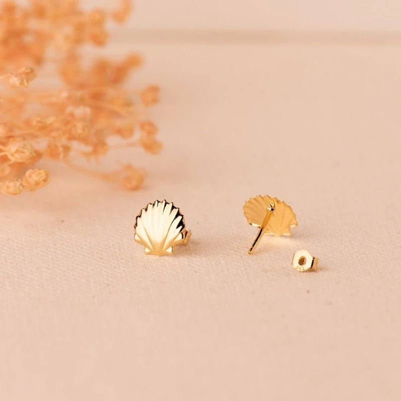 Pendientes Oro 18k mujer 8 mm. forma concha brillo