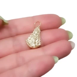 Virgen del Rocío Colgante Plata Ley 925m chapado oro 20 mm. silueta d
