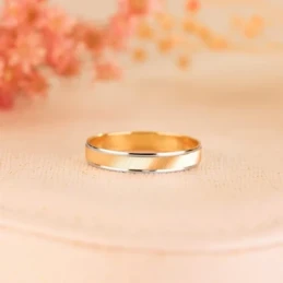 Alianza Oro Bicolor 9k ancho 3.5 mm. detalle estrías bordes lisos