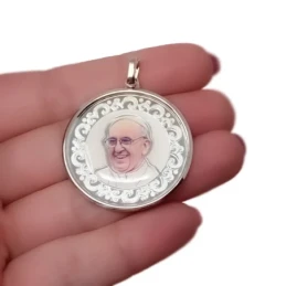 Papa Francisco Medalla Plata Ley 925m 35 mm. resina plástica transpar