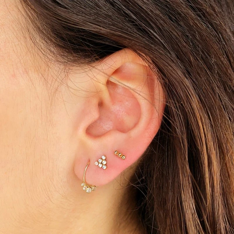 Piercing Pendiente para Oreja en Oro de 18k redondo de 13 mm. calado