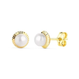 Pendientes en Oro de 18k con 7 mm. perla en el centro con borde talla