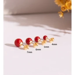 Pendientes en Oro de 18k con 4 mm. y piedra piedra coral