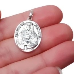 Cristo de Medinaceli Medalla Plata Ley 925m maciza 24 mm.. Grabación