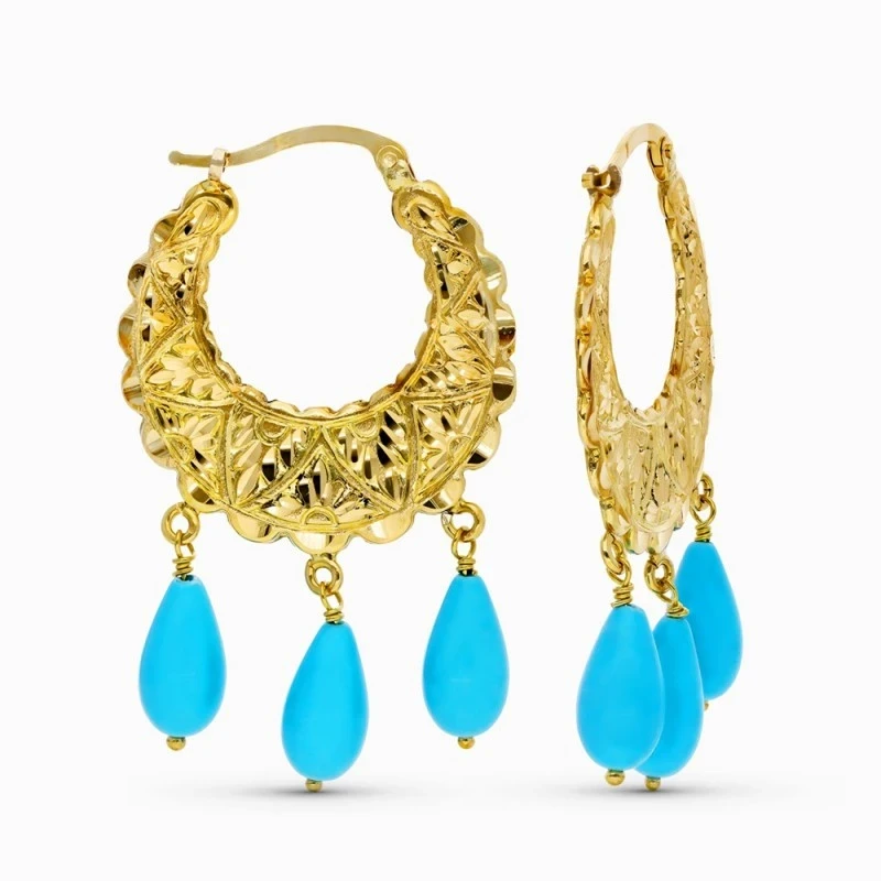 Aros Pendientes en Oro de 18k con detalles tallados y tres piedras tu