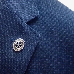 Insignia Profesional de Maestría Industrial 18 mm. Plata de Ley 925m