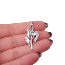 Colgante plata Ley 925m 33mm. rama olivo hojas aceituna Virgen de la Cabeza detalles tallados
