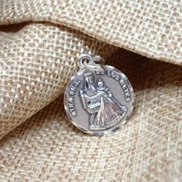 Virgen de los Reyes Patrona de Sevilla Medalla en Plata de Ley 925m m