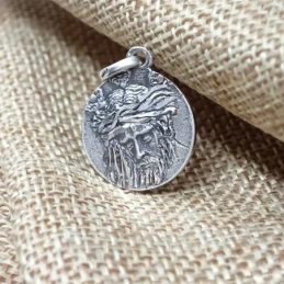 Cristo Cerro del Águila Sevilla Medalla Plata Ley 925m maciza 18 mm..