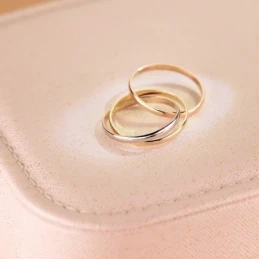 Alianza oro 18k tricolor tres aros media caña 2mm. lisos mujer