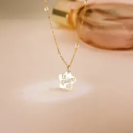 Colgante oro 18k mujer 15 mm. flor mensaje centro TE QUIERO detalle c