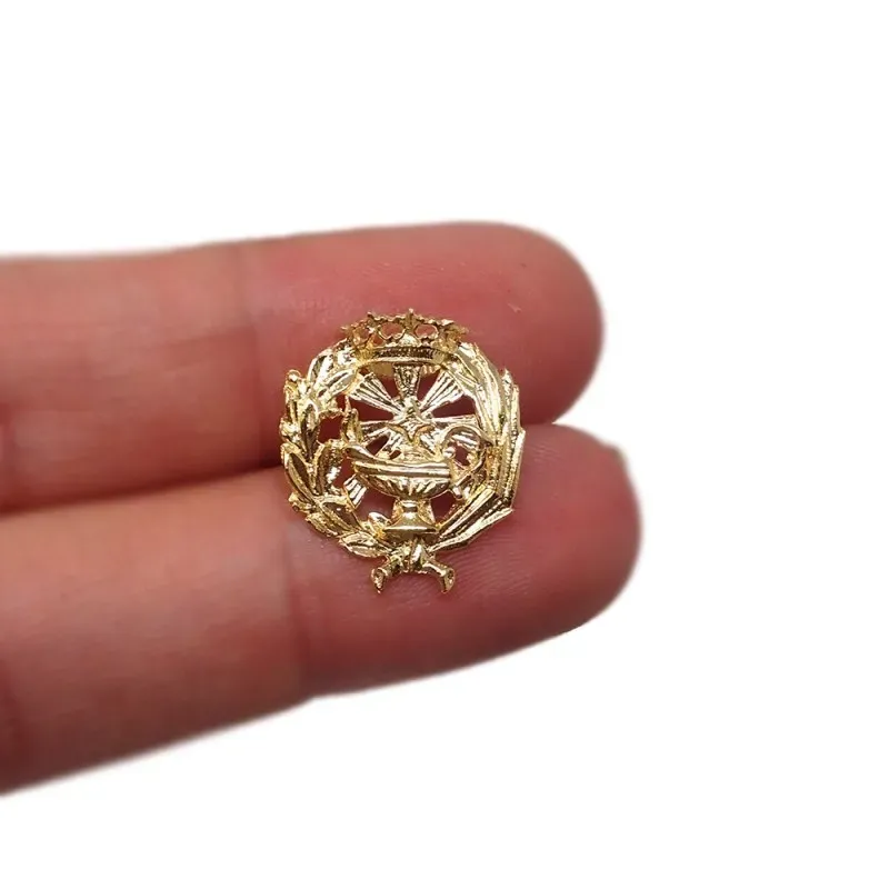 Insignia profesional Ciencia Químicas oro 18k escudo 18 mm.. Elija ci