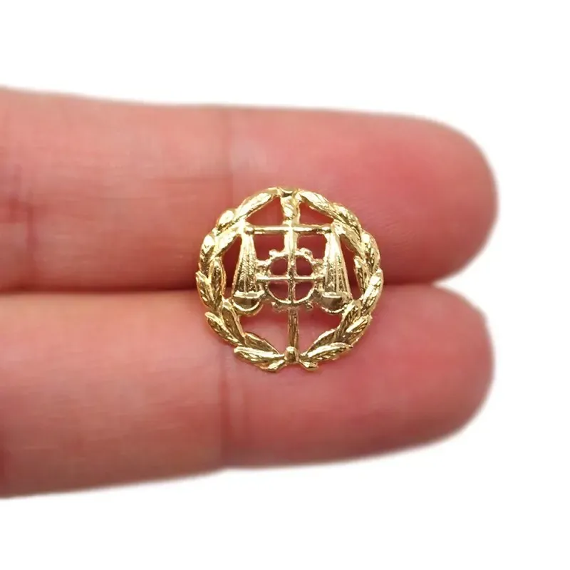 Insignia profesional Graduado Social oro 18k escudo 16 mm.. Elija cie