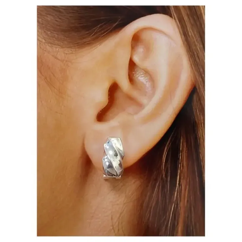 Pendientes plata Ley 925m mujer 17 mm. lisos gallones cierre omega
