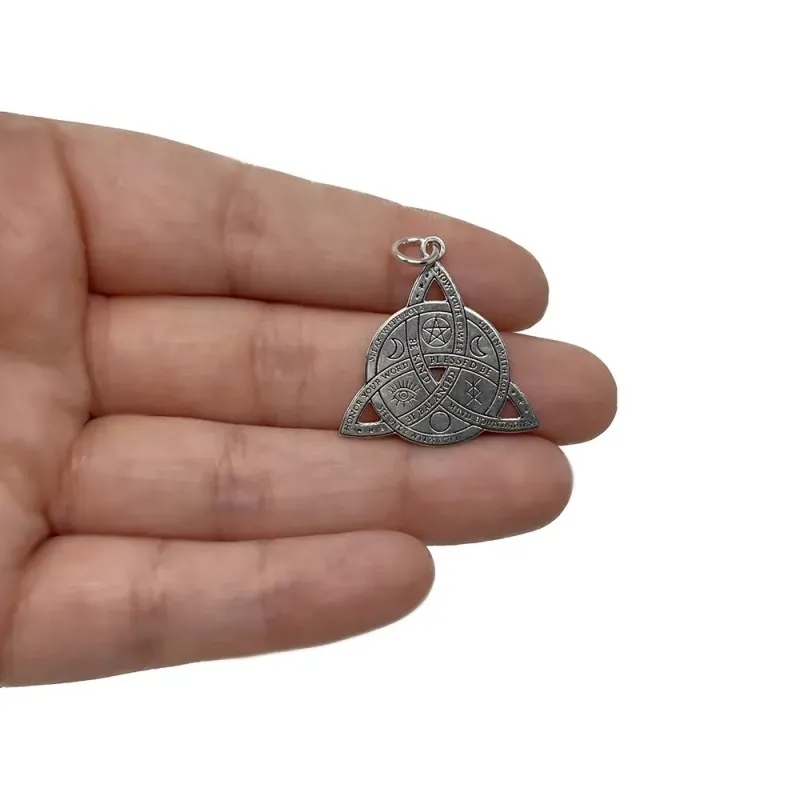 Triqueta Wicca Colgante Plata Ley 925m Triple Diosa 27 mm. Nudo Buena