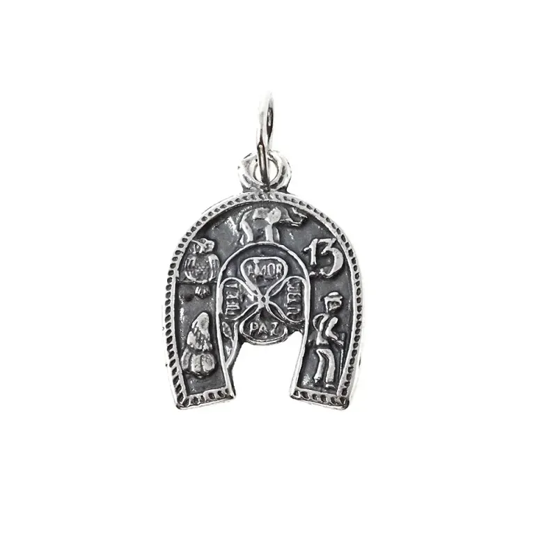 Herradura colgante plata Ley 925m amuleto 22 mm. detalle trébol centr