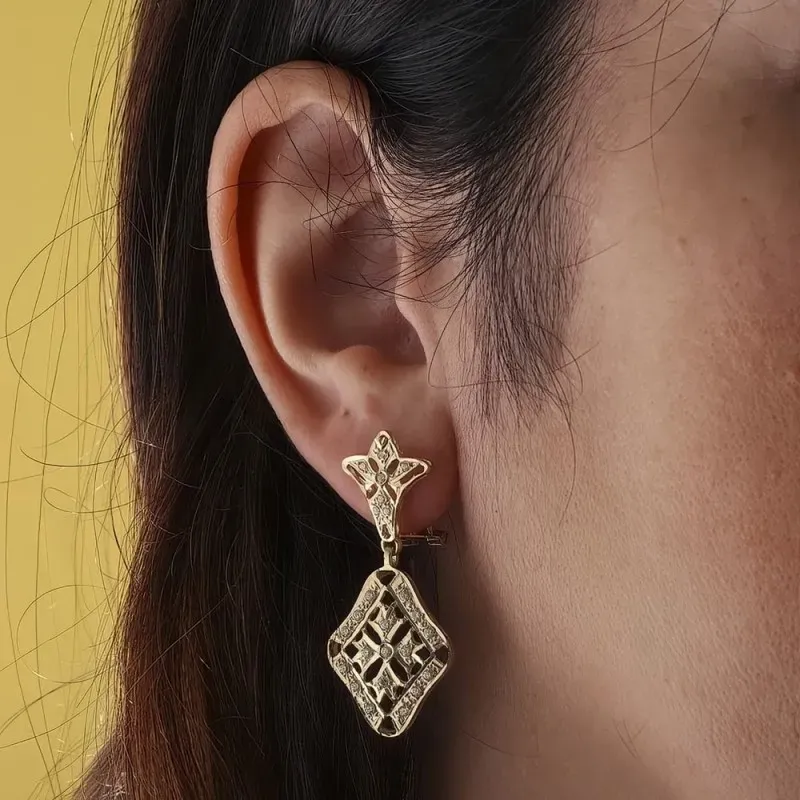 Pendientes largos oro 18k mujer 40 mm. formas caladas combinadas circ