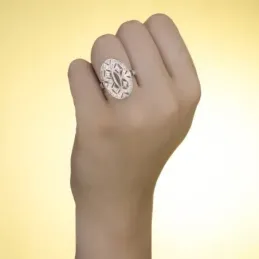 Sortija oro blanco 18k mujer cabeza ovalada formas caladas circonitas