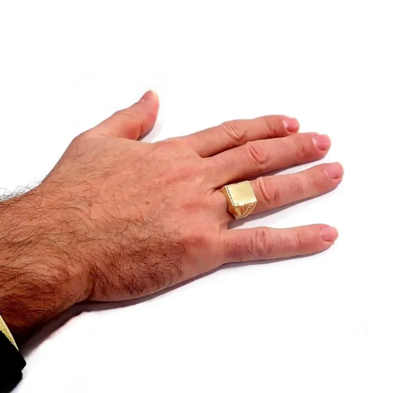 Sello oro 18k caballero tallado hueco cabeza cuadrada