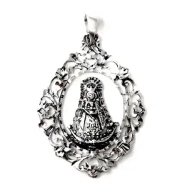 Medalla colgante plata Ley 925m maciza 40mm. Virgen del Rocío cerco calado detalles trasera lisa
