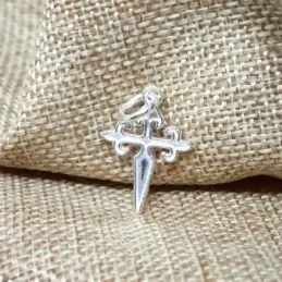 Cruz de Santiago Colgante en Plata de Ley 925m macizo de 24 mm. disti