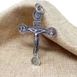 Cruz Crucifijo Colgante Latón 94 mm. representación JHS Cáliz Anuncia