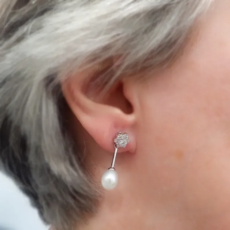 Pendientes oro blanco 9k largos 30mm. perlas circonitas [AB4843]