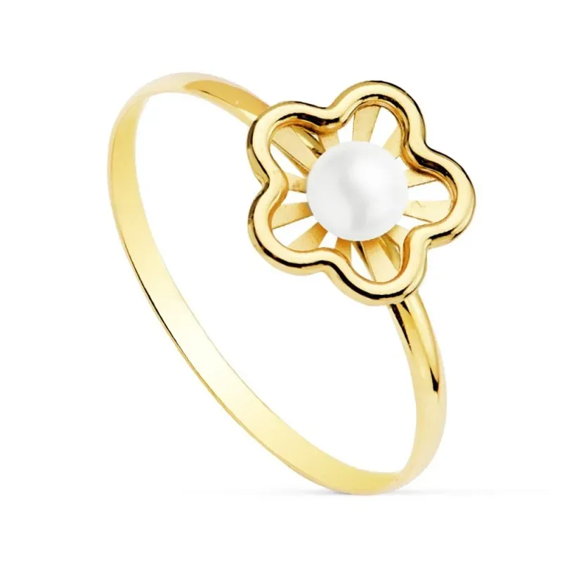 Sortija oro 18k niña detalle flor centro perla 3mm. bandas lisas calada