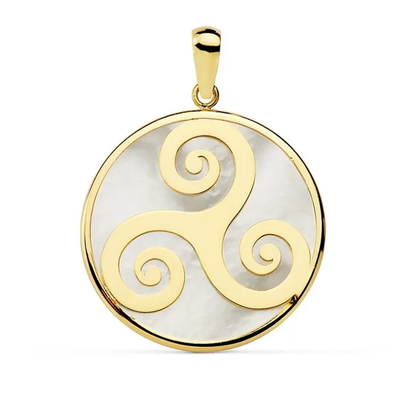 Colgante oro 18k trisquel 20mm. nácar símbolo celta mujer