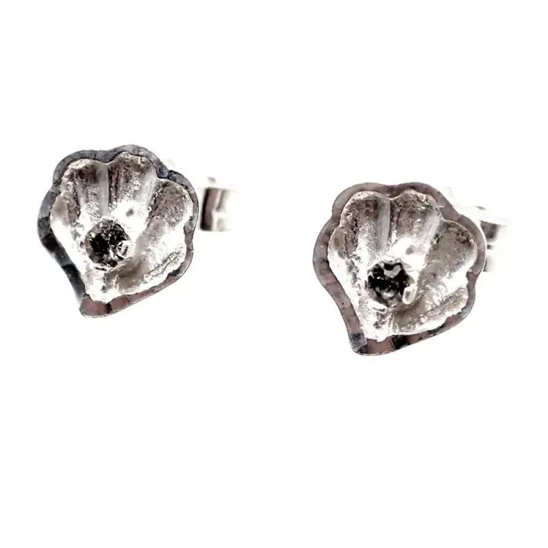 Pendientes plata Ley 925m concha 8mm. centro detalle circonita cierre presión