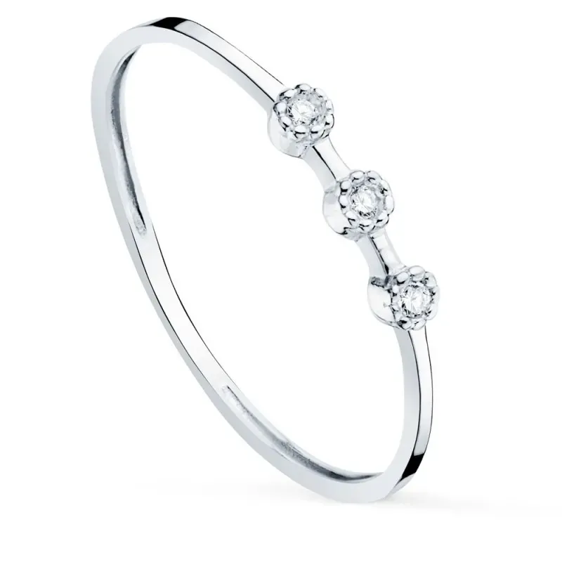 Sortija oro blanco 18k mujer tres diamantes centro 0.024ct. ancho cue