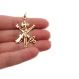 Cristo de la Legión colgante oro 18k unisex 44 mm. liso detalles real