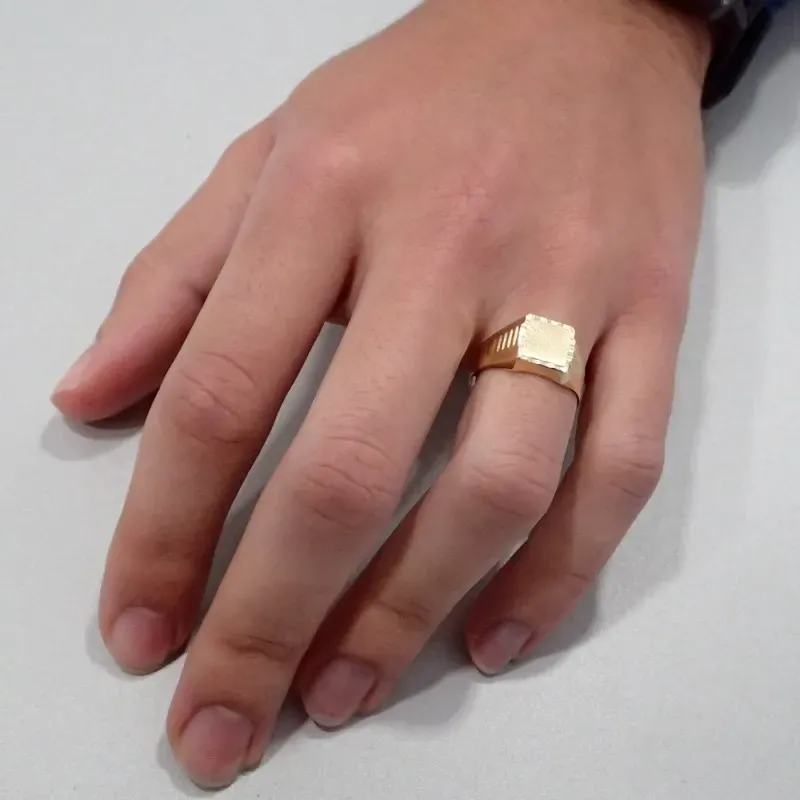 Sello oro 18k cadete tallado [AA0414]
