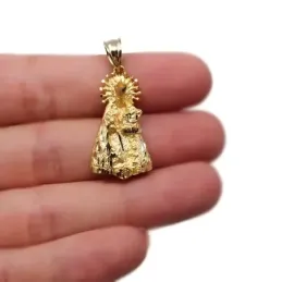 Colgante oro 18k silueta 27mm. Virgen de los Desamparados