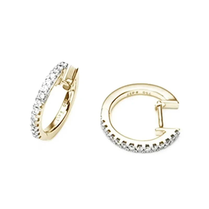 Pendientes Oro Amarillo 18k modelo Viena (24 diamantes 1,25mm. 0,18 cts.) Medida:15×1,30mm.