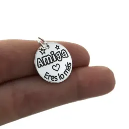Colgante plata Ley 925m disco 18mm. liso mensaje AMIGA ERES LO MÁS corazón estrellas