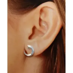 Pendientes plata Ley 925m lisos 15mm. medio aro cierre presión